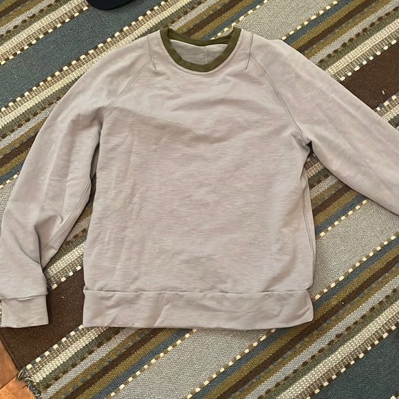 Lulu lemon crewneck pullover size L - Picture 1 of 3